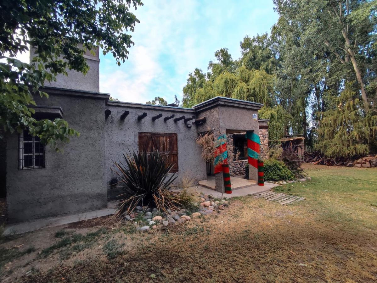 Tunuyán Casa De Campo De Piedra מראה חיצוני תמונה